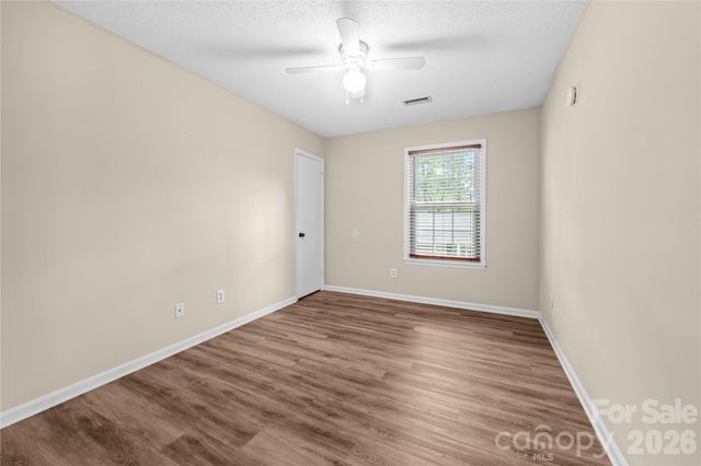 8521 Castle Pine Court, Charlotte, NC 28226