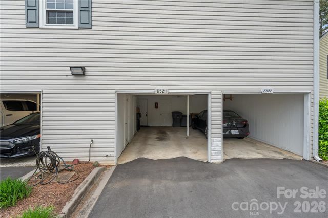 8521 Castle Pine Court, Charlotte, NC 28226