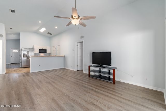 724 Owasso Street, Daytona Beach, FL 32114