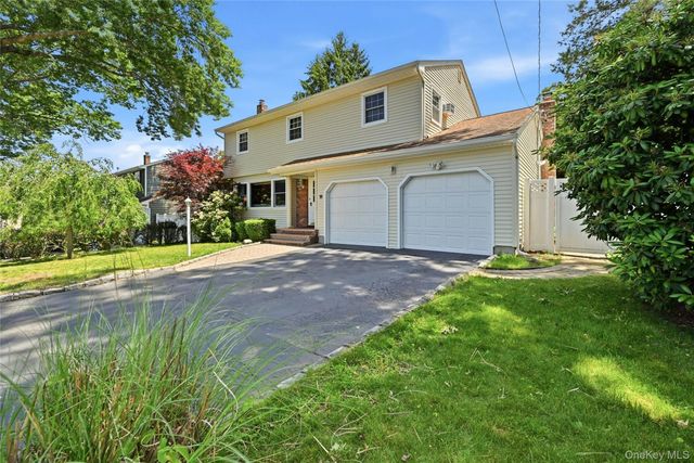 19 Stimson Place, Huntington, NY 11743