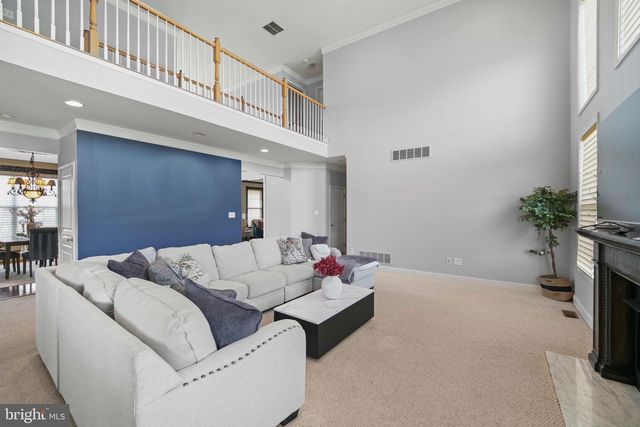 10 TARA DR, Sewell, NJ 08080