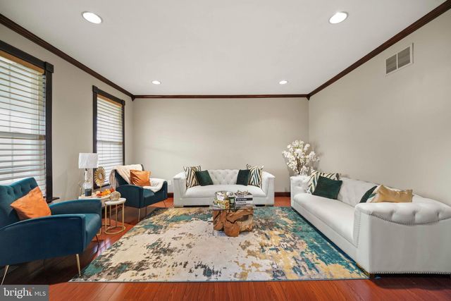10 TARA DR, Sewell, NJ 08080