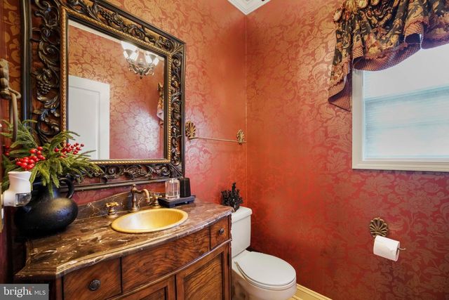 10 TARA DR, Sewell, NJ 08080