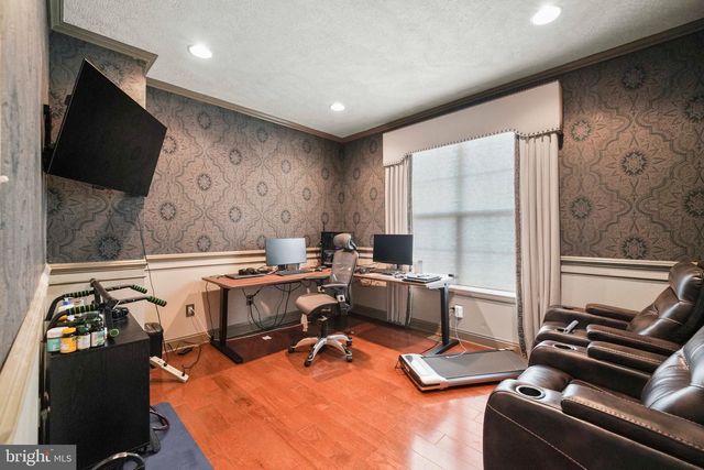 10 TARA DR, Sewell, NJ 08080