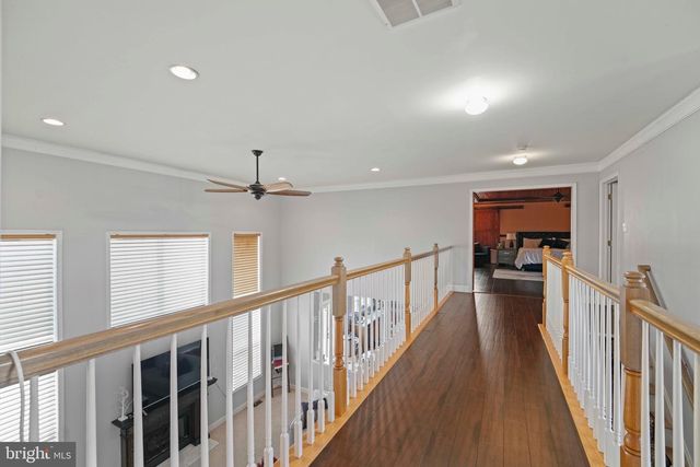 10 TARA DR, Sewell, NJ 08080