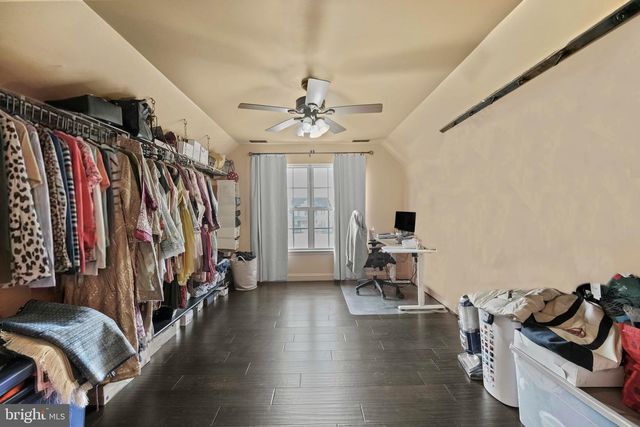 10 TARA DR, Sewell, NJ 08080