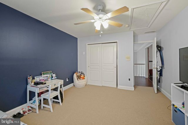 10 TARA DR, Sewell, NJ 08080