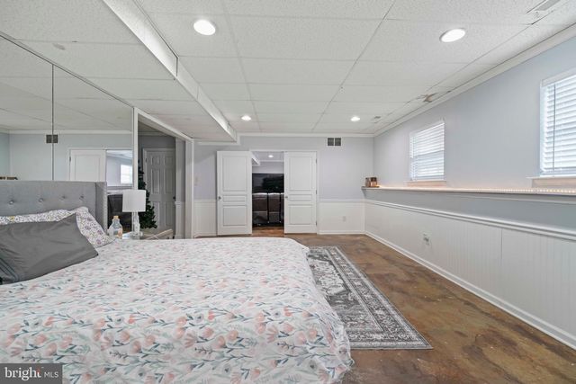 10 TARA DR, Sewell, NJ 08080