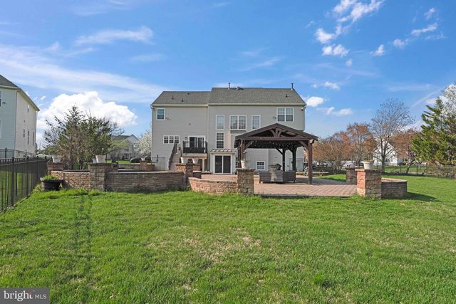 10 TARA DR, Sewell, NJ 08080