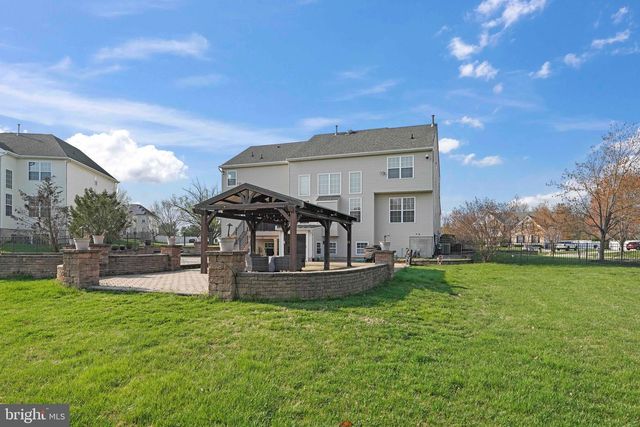 10 TARA DR, Sewell, NJ 08080