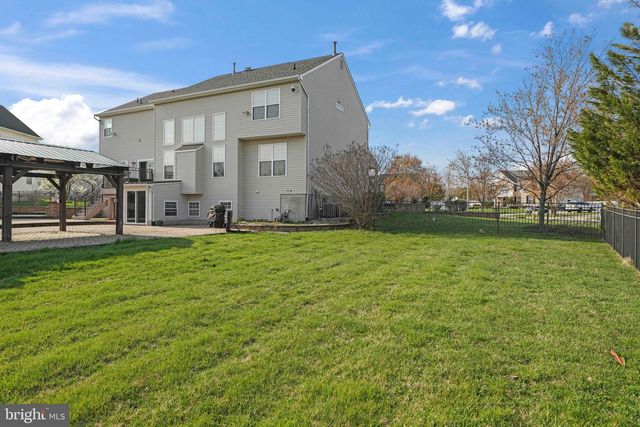 10 TARA DR, Sewell, NJ 08080