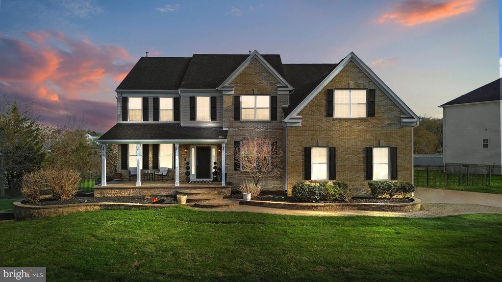 10 TARA DR, Sewell, NJ 08080