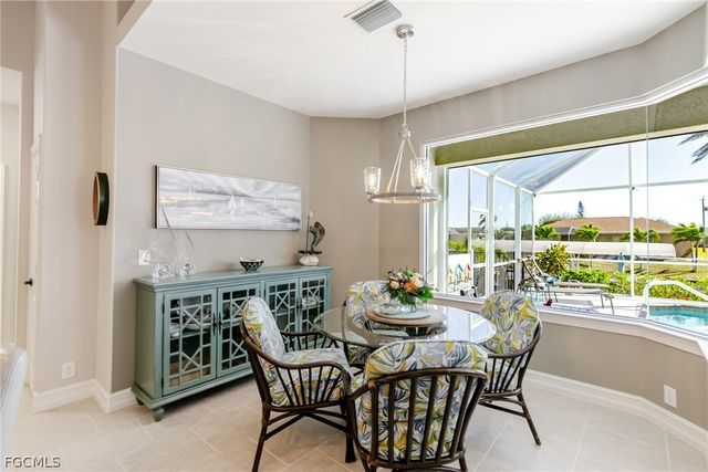 1404 SE 13th TER, Cape Coral, FL 33990