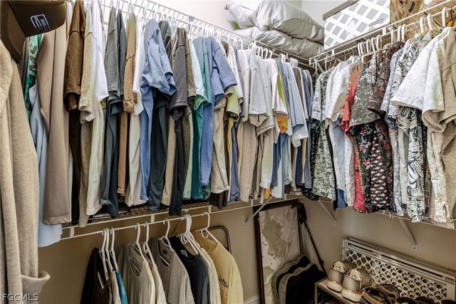 1404 SE 13th TER, Cape Coral, FL 33990