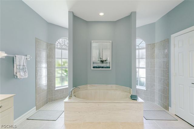 1404 SE 13th TER, Cape Coral, FL 33990