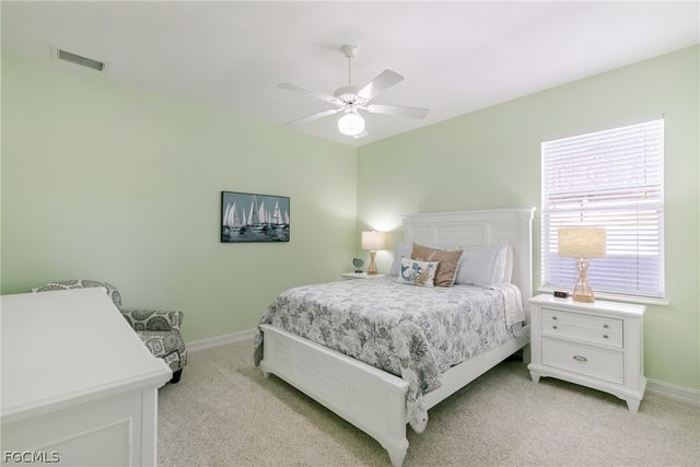 1404 SE 13th TER, Cape Coral, FL 33990