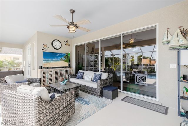 1404 SE 13th TER, Cape Coral, FL 33990