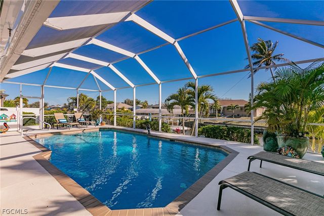 1404 SE 13th TER, Cape Coral, FL 33990