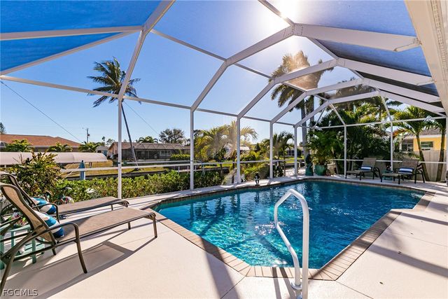 1404 SE 13th TER, Cape Coral, FL 33990