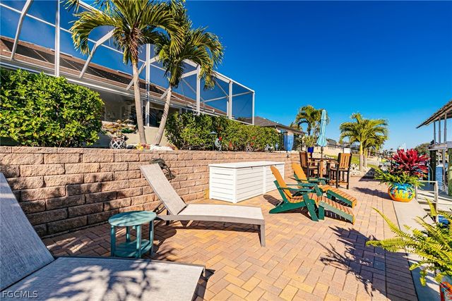 1404 SE 13th TER, Cape Coral, FL 33990