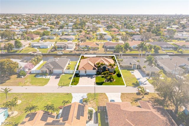 1404 SE 13th TER, Cape Coral, FL 33990