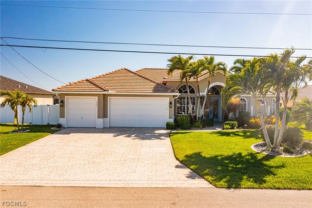 1404 SE 13th TER, Cape Coral, FL 33990
