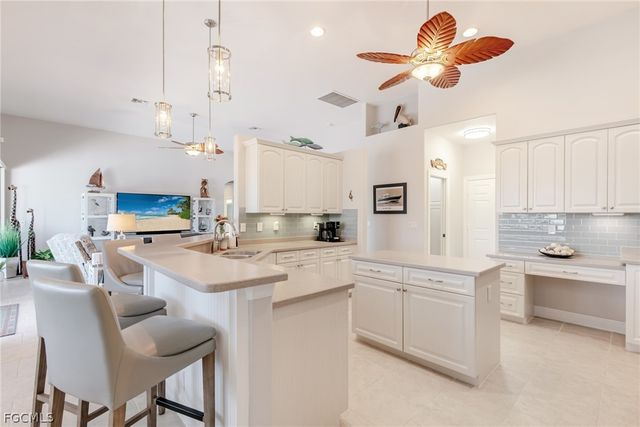 1404 SE 13th TER, Cape Coral, FL 33990