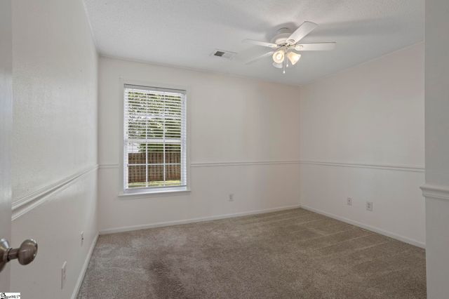 14 Seaside Lane, Greer, SC 29650