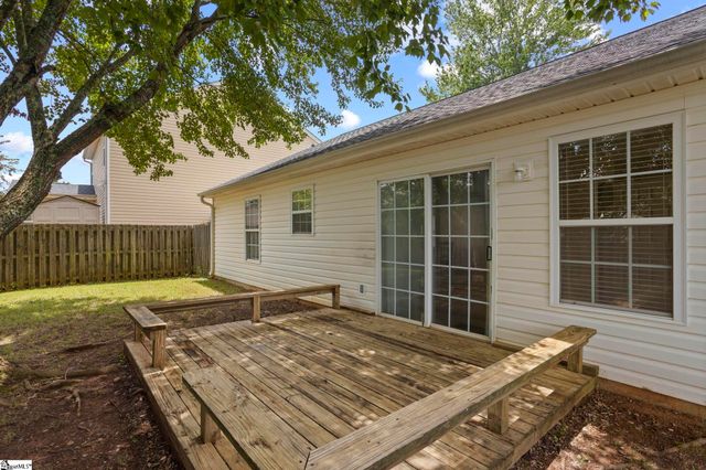 14 Seaside Lane, Greer, SC 29650