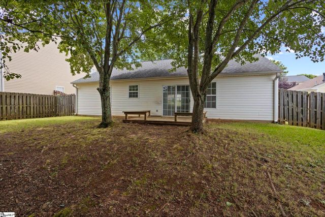 14 Seaside Lane, Greer, SC 29650