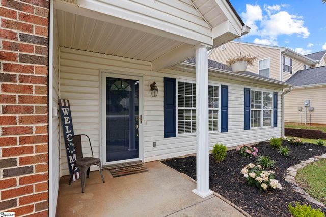 14 Seaside Lane, Greer, SC 29650