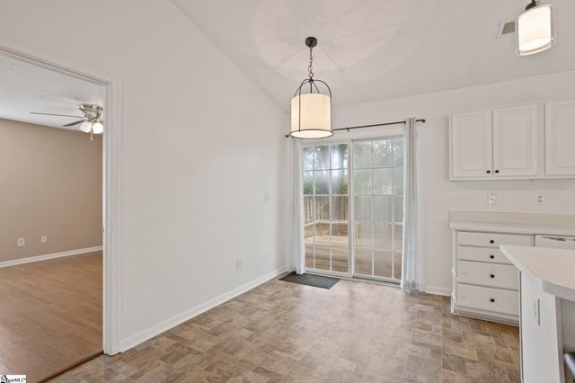 14 Seaside Lane, Greer, SC 29650