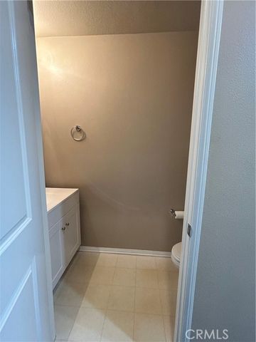 84 Hedge Bloom, Irvine, CA 92618