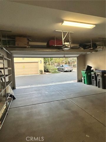 84 Hedge Bloom, Irvine, CA 92618