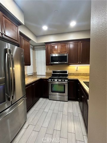 84 Hedge Bloom, Irvine, CA 92618