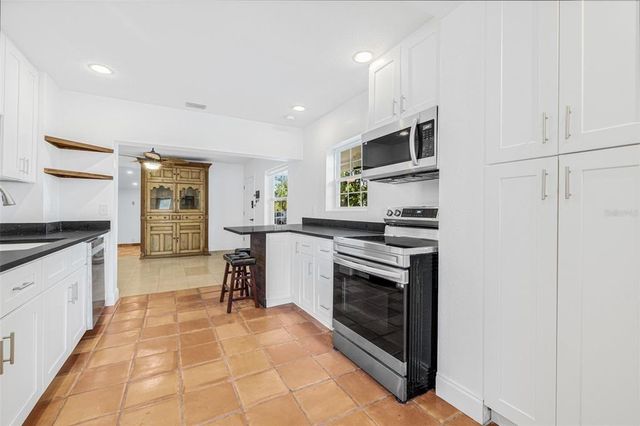 3310 W BALLAST POINT BOULEVARD, Tampa, FL 33611