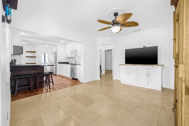 3310 W BALLAST POINT BOULEVARD, Tampa, FL 33611