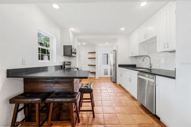 3310 W BALLAST POINT BOULEVARD, Tampa, FL 33611