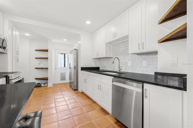 3310 W BALLAST POINT BOULEVARD, Tampa, FL 33611