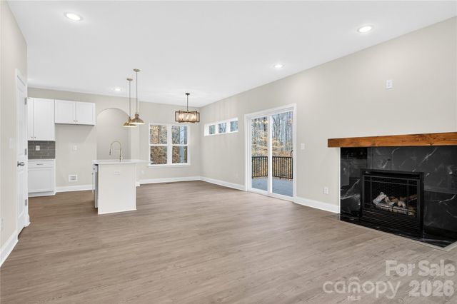 140 Meadowfall Lane, Troutman, NC 28166