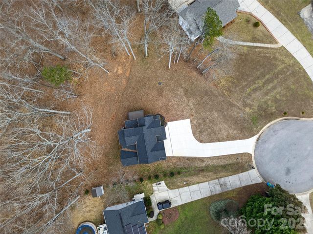 140 Meadowfall Lane, Troutman, NC 28166