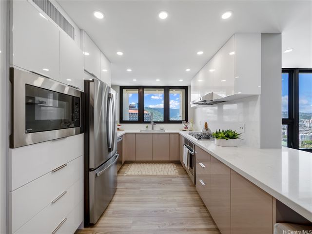 1600 Ala Moana Boulevard 3900, Honolulu, HI 96815