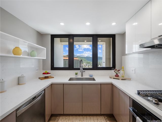 1600 Ala Moana Boulevard 3900, Honolulu, HI 96815