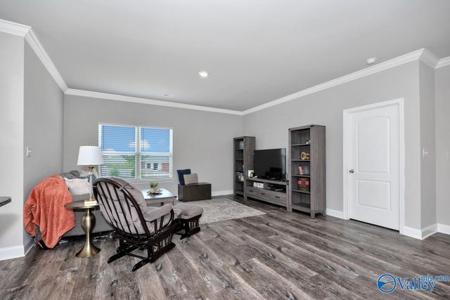 201 Dinner Tree Square, Huntsville, AL 35811