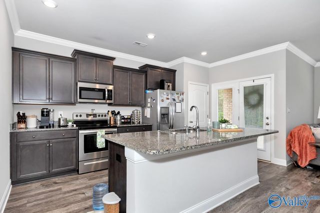 201 Dinner Tree Square, Huntsville, AL 35811