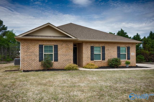 201 Dinner Tree Square, Huntsville, AL 35811