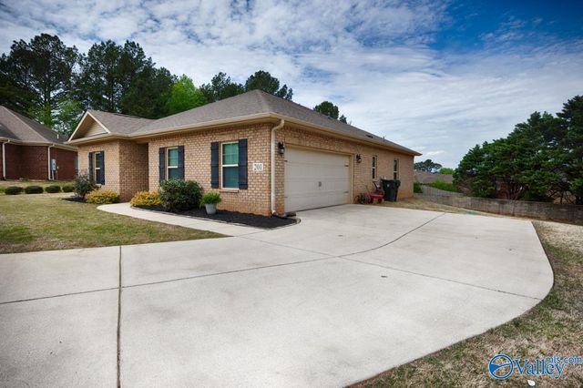 201 Dinner Tree Square, Huntsville, AL 35811