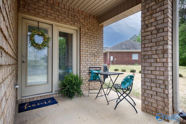 201 Dinner Tree Square, Huntsville, AL 35811