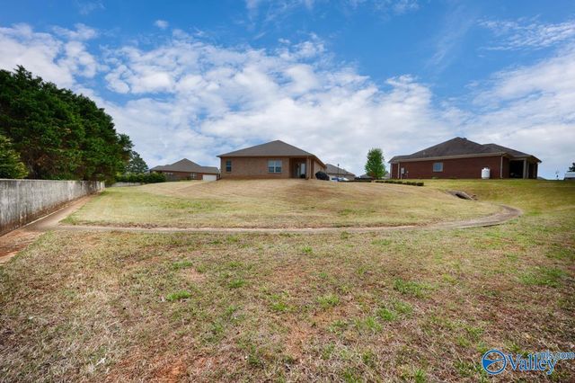 201 Dinner Tree Square, Huntsville, AL 35811