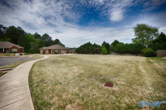 201 Dinner Tree Square, Huntsville, AL 35811